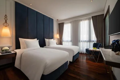 Habitación doble o con 2 camas individuales Premier con vistas a la ciudad — Soleil Boutique Hotel Hanoi